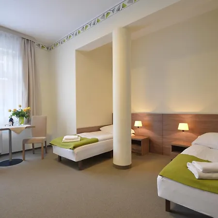 Zorza Otel