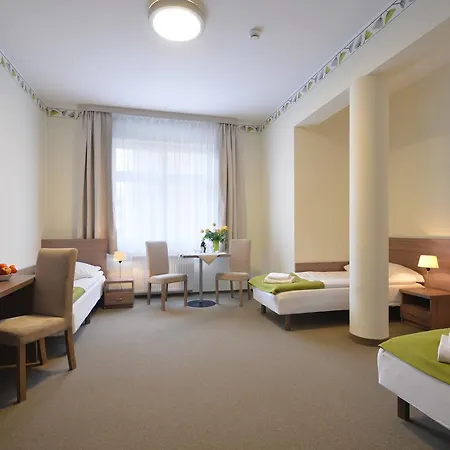 Zorza Hotel 2*